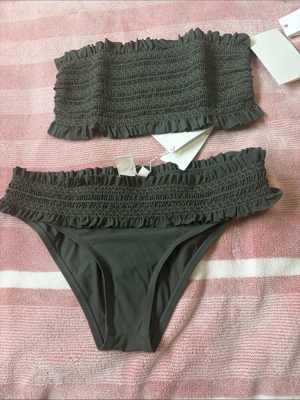 Tory Burch Olive Green Smocked Ruffle Bandeau Bikini
***top have xs, S , M****